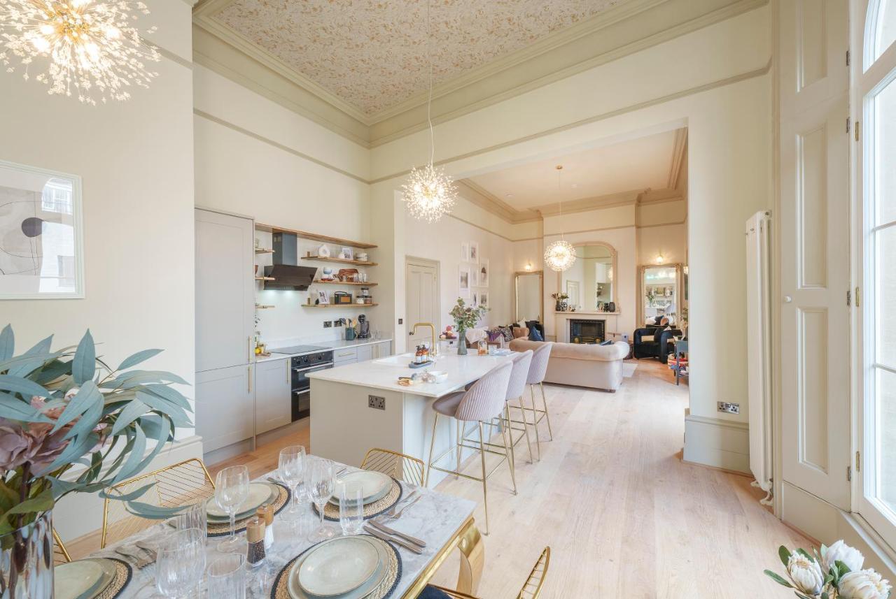 The Sovereign Suite - 2 Bedroom Apartment In Central Bristol By Mint Stays Buitenkant foto